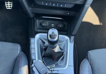 Kia Ceed III GT 1.6 T-GDI 204KM 2019 Kia Ceed GT 1,6T 204KM Virtual LED Serwis Bezwypadkowy Dla wymagajacych, zdjęcie 22