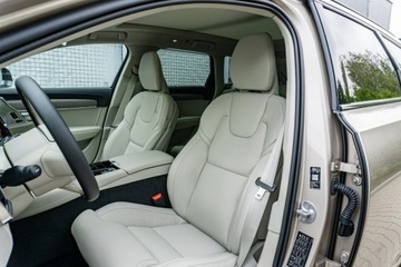 Volvo V90 II Plug-In Facelifting 2.0 T8 Plug-In Hybrid 455KM 2025 Volvo V90 Ultra Dark T8 AWD Plug-in hybrid (310 +, zdjęcie 18