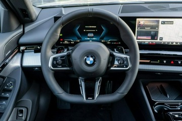 BMW Seria 5 G90-91 Touring 2.0 520d 197KM 2024 BMW 520 xDrive Sedan Demo- Koła zimowe w cenie!, zdjęcie 14