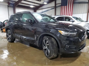 Volvo XC40 Crossover 2.0 T5 247KM 2020 Volvo XC 40 T5 R-Design 2020 2.0l 2.0 Benzyna 248KM, zdjęcie 4