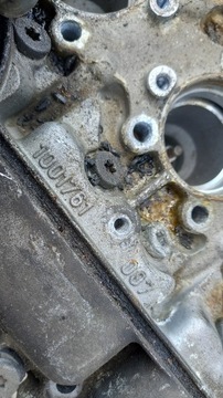HLAVA HŘÍDELE KRYT MOTORU VOLVO S60 V70 2.4B