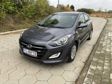 Hyundai i30 II Hatchback 3d Facelifting 1.4 MPI 100KM 2016 Hyundai i30 Benzyna Zarejestrowany Klima LED, zdjęcie 2