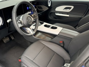 Mercedes CLA C118/X118 2025 MERCEDES-BENZ CLA 180 Progressive Sedan 1.5 (136KM) 2025, zdjęcie 4