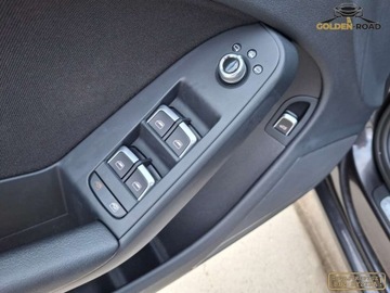 Audi A4 B8 Limousine Facelifting 1.8 TFSI 170KM 2015 Audi a4 1,8 TFSI 170KM automat xenon navi sedan oplacony 1.8 Benzyna 170KM, zdjęcie 13