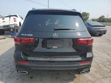 Mercedes GLB 2023 Mercedes-Benz GLB 250 2023 2.0l 2.0 Benzyna 221KM, zdjęcie 2
