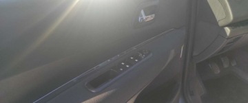 Peugeot 3008 I Crossover Facelifting 1.6 BlueHDi 120KM 2015 Peugeot 3008 1,6 HDI LIFT 1.6 Diesel 120KM, zdjęcie 12