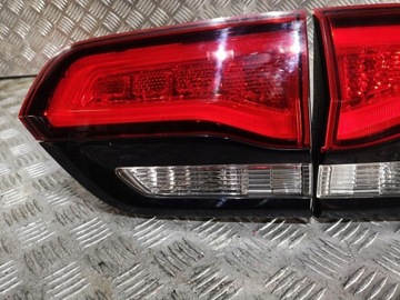 GRAND CHEROKEE WK2 FACELIFT SVĚTLO ZADNÍ LEVÝ SRT SRT8