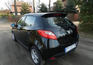 Mazda 2 II Hatchback 5d 1.3 86KM 2010 Mazda 2 ekonomiczna niezawodna 5drzwi Klima 1.3 Benzyna 86KM, zdjęcie 3