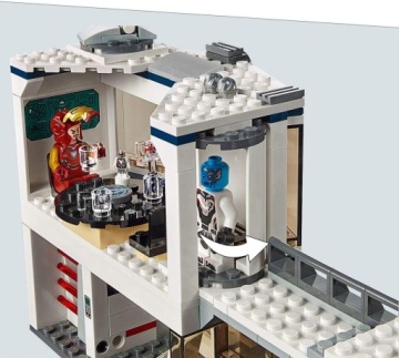 LEGO MARVEL 76131 Битва в штабе Мстителей Железный Человек Халк Танос