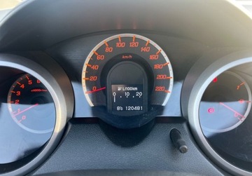 Honda Jazz III 1.2 i-VTEC 90KM 2011 Honda Jazz 1.2Benz.90KM Klima AluNowe Opony Kurtyny ESP Faktura Gwarancja, zdjęcie 31