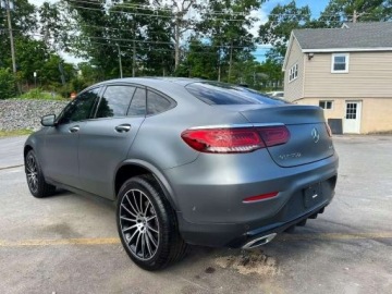 Mercedes GLC C253 2021 Mercedes-Benz GLC Coupe 300 4matic 2021 2.0 Benzyna 255KM, zdjęcie 1