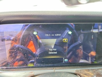 Mercedes Klasa E W213 2021 Mercedes-Benz Klasa E 2021 MERCEDES-BENZ E 450 4MATIC 3.0 Benzyna 362KM, zdjęcie 9