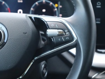 Skoda Octavia IV Scout 1.5 TSI ACT 150KM 2021 Skoda Octavia 1.5 TSI, Salon Polska, zdjęcie 19