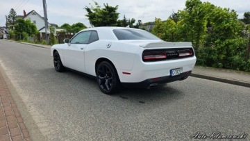 Dodge Challenger III 2015 Dodge Challenger Dodge Challenger Lift 3.6 Instal gaz Kamera cofania Sk, zdjęcie 4