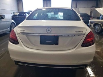 Mercedes Klasa C W205 2019 Mercedes-Benz Klasa C Mercedes-Benz C-Class 300 4MATIC Sedan 2.0 Benzyna, zdjęcie 3