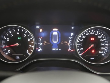 Jeep Compass II SUV 1.4 Multiair 170KM 2018 Jeep Compass 1.4 MultiAir, Salon Polska, zdjęcie 10