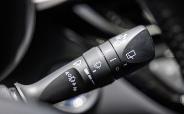 Toyota C-HR I Crossover Facelifting 1.8 Hybrid 122KM 2022 Toyota C-HR 1.8 Hybrid Comfort 1.8 Hybryda 122KM, zdjęcie 27