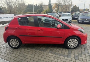 Toyota Yaris III Hatchback 5d Facelifting 1.33 Dual VVT-i 99KM 2015 Toyota Yaris 1,3 99KM Klimatyzacja 1.3 Benzyna 99KM, zdjęcie 4