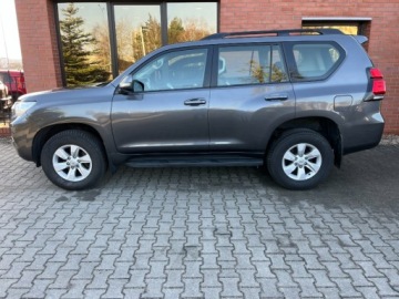 Toyota Land Cruiser VII Terenowy 5d 2.8 D-4D 204KM 2022 Toyota Land Cruiser 2.8 diesel 204 KM automat salon Polska I wlascicie, zdjęcie 28