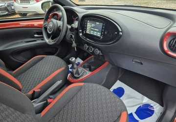 Toyota Aygo X 1.1 VVT-i 72KM 2022 Toyota Aygo X Salon PolskaPrzebieg 548km Nowy nieuzytkowany Benzyna, zdjęcie 17