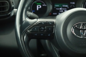 Toyota Yaris IV Hatchback 1.5 Hybrid Dynamic Force 116KM 2021 Toyota Yaris 1.5 VVT-i Hybrid, Salon Polska, zdjęcie 16