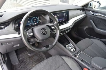 Skoda Octavia IV Kombi 2.0 TDI 150KM 2022 Skoda Octavia 2.0TDI 150KM Style Combi DSG Smartlink Kamera Kessy ACC Ambi, zdjęcie 8
