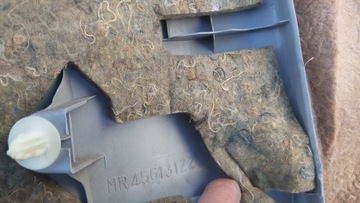 KRYT SLOUPU OKNO LEVÝ ZADNÍ OUTLANDER I