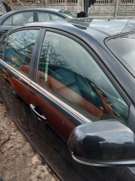 SKLO (OKNO) PŘEDNÍCH PRAVÝCH DVEŘE CHEVROLET EPICA 2007R