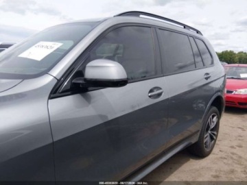BMW X7 2023 BMW X7 2023 BMW X7 XDRIVE40I 3.0 Benzyna 375KM, zdjęcie 13