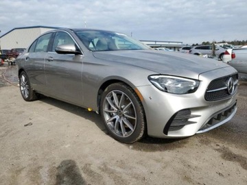 Mercedes Klasa E W214 2023 Mercedes-Benz Klasa E 2023r., 4MATIC, od ubezpieczalni 3.0 Benzyna 362KM, zdjęcie 5
