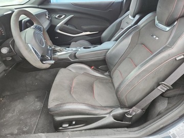 Chevrolet Camaro VI 2021 Chevrolet Camaro ZL1 2021 6.2l 6.2 Benzyna 650KM, zdjęcie 7