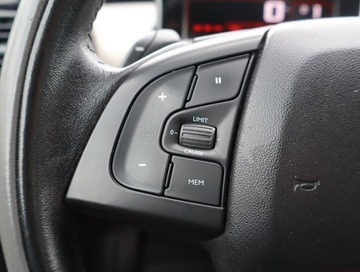 Citroen C4 Cactus Crossover 1.2 PureTech 82KM 2017 Citroen C4 Cactus 1.2 PureTech, Automat, Skóra, zdjęcie 16