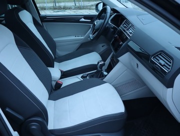 Volkswagen Tiguan II SUV Facelifting 2.0 TSI 190KM 2022 VW Tiguan 2.0 TSI, Salon Polska, 1. Właściciel, zdjęcie 8