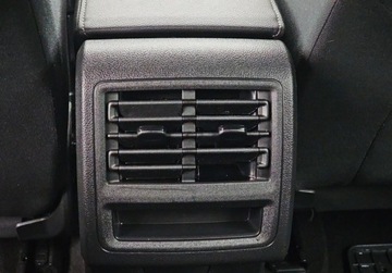 Volkswagen Golf VIII Variant 2.0 TDI 115KM 2023 Volkswagen Golf Variant 2.0 TDI 115KM 1WL SalonPL Czujniki Grupa Adamowscy, zdjęcie 13