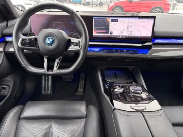 BMW Seria 5 G90-91 Sedan Plug-In 3.0 50e 489KM 2024 BMW 550 550e xDrive PHEV, M PRO,PPF,M Sport,H/K,HA, zdjęcie 25