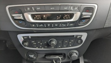 Renault Megane III Coupe 1.6 16v 110KM 2009 Renault Megane Coupe 1.6i 110PS OPŁACONY Klima, zdjęcie 24