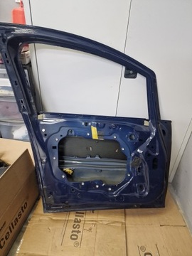 DVEŘE LEVÝ PŘEDNÍ FORD B-MAX