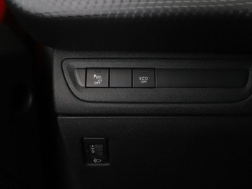 Peugeot 2008 I SUV Facelifting 1.2 PureTech 110KM 2018 Peugeot 2008 GRATIS! Pakiet Serwisowy o wartości, zdjęcie 31