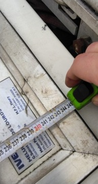 ДВЕРЬ ЗДАНИЯ КОНТЕЙНЕРА СЛЕВА СПРАВА