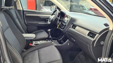 Mitsubishi Outlander III SUV Facelifting 2015 2.0 MIVEC 150KM 2016 Mitsubishi Outlander 2.0Benz manual Kamera czujniki climatronic 100 bezwyp, zdjęcie 20