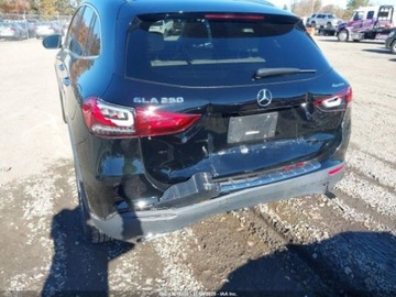 Mercedes GLA II 2021 Mercedes-Benz GLA 2021 r., 2,0L 4MATIC 2.0 Benzyna 221KM, zdjęcie 9