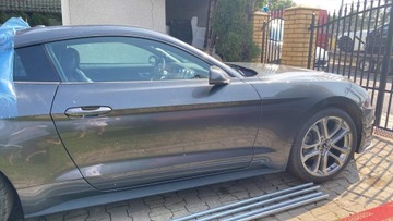 FORD MUSTANG 2018+ FACELIFT DVEŘE PRAVÉ FASTBACK