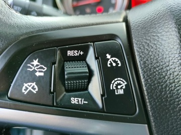 Opel Astra J Hatchback 5d 1.6 Turbo ECOTEC 180KM 2012 OPEL ASTRA J*1.6 TURBO*MOC-180PS*LED* BI-XENON*SKÓRA*NAGŁOŚNIENIE INFINITY*, zdjęcie 30