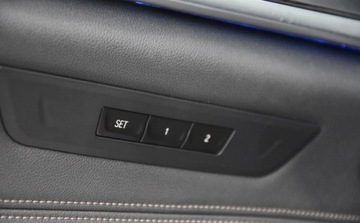 BMW Seria 5 G30-G31 Touring Facelifting 2.0 520d 190KM 2022 BMW Seria 5 BMW 520d xDrive M Pakiet Sportowy, HI FI, Fotel Sportowy 2.0, zdjęcie 13