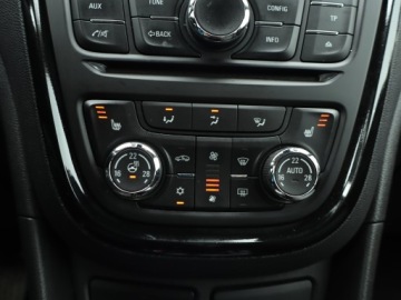 Opel Mokka I SUV 1.7 CDTI ECOTEC 130KM 2015 Opel Mokka 1.7 CDTI, Automat, Klima, Klimatronic, zdjęcie 15