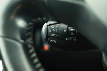 Peugeot 308 II SW Facelifting 1.5 BlueHDI 130KM 2019 Peugeot 308 1.5 BlueHDi, Salon Polska, Klima, zdjęcie 12