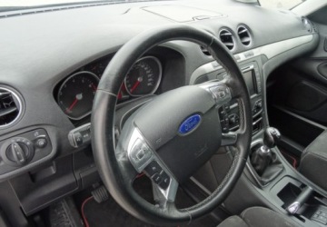 Ford S-Max I Van Facelifting 1.6 EcoBoost 160KM 2014 Ford S-Max 1.6BENZ 160KM 7 Foteli Serrwis Bezwypadkowy Oplacony 1.6, zdjęcie 15