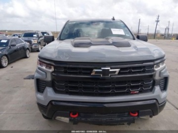Chevrolet Silverado II 2024 Chevrolet Silverado 1500 Short Bed Lt Trail Boss 2024 2.7 Benzyna 310KM, zdjęcie 7