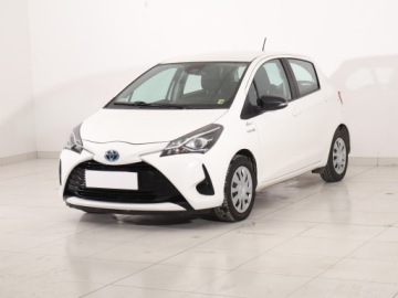Toyota Yaris III Hatchback 5d Facelifting 2017 1.5 Hybrid 100KM 2020 Toyota Yaris 1.5 Hybrid, Salon Polska, zdjęcie 1