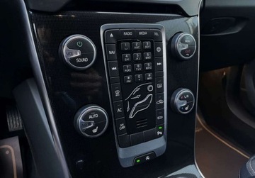 Volvo 2018 Volvo V40 Cross Country D3 BEZWYPADKOWY AUTOMAT gwarancja zarejestrowa, zdjęcie 28